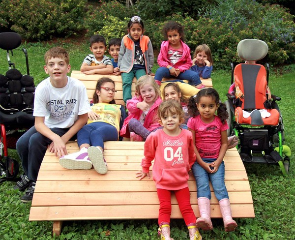 Kinder in Park